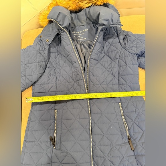 Quilted Blue womens Jacket with Faux Fur Trim size xl, color dark blue preowned - Picture 9 of 10